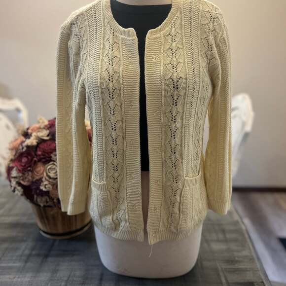 Vintage 60s Wintuk Cream Long Sleeve Cardigan Sweater estimated Small - Picture 1 of 5